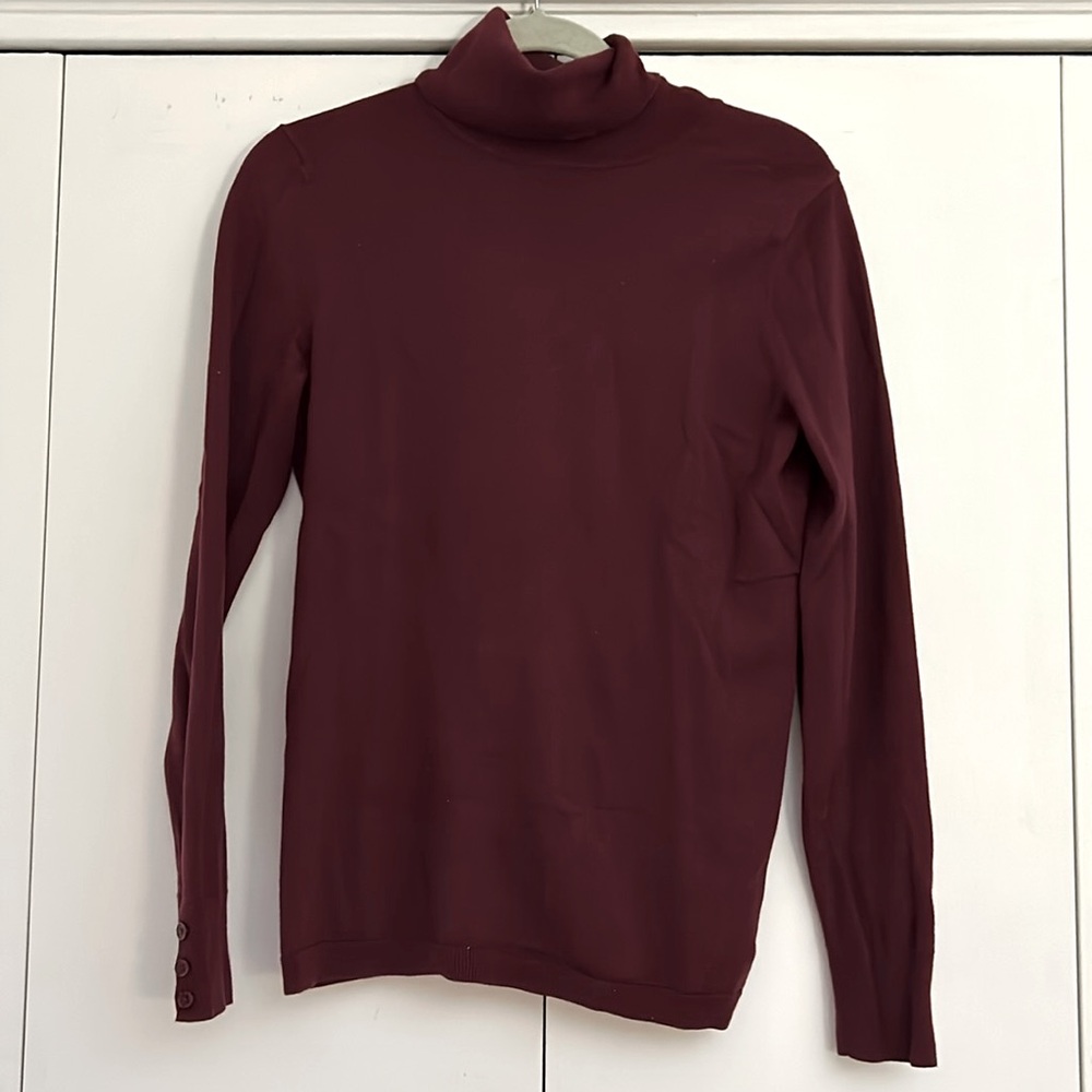 Refined Talbots wine colored turtleneck. Size small. 3 buttons at each wrist.